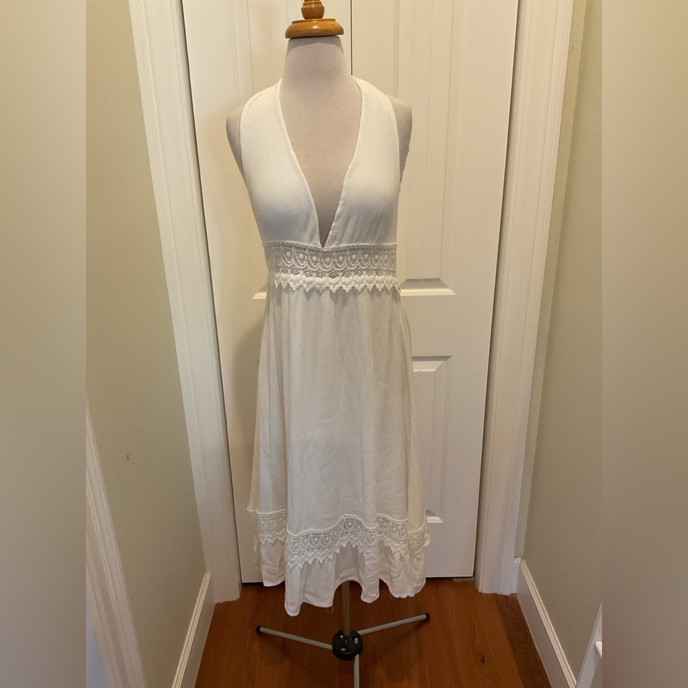 Goodnight Macaroon White Lace Detail Top